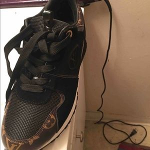 Brand New Louis Vuitton Sneakers